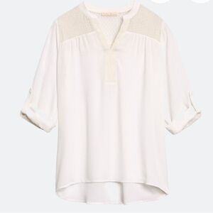 Creative Commune Rondut Split Neck Blouse. White/cream. Medium.